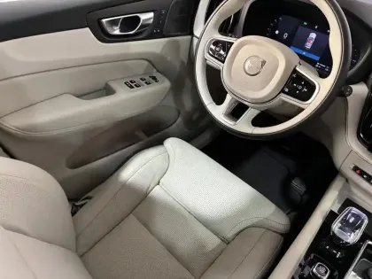 Photo 7 Volvo Xc60  T8 AWD Hybride rechargeable 310 ch+145 ch Geartronic 8