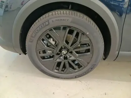 Photo 12 Citroën C4  Hybride 145 e-DCS6