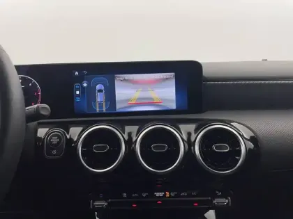 Photo 64 Mercedes Classe A  180 d 8G-DCT