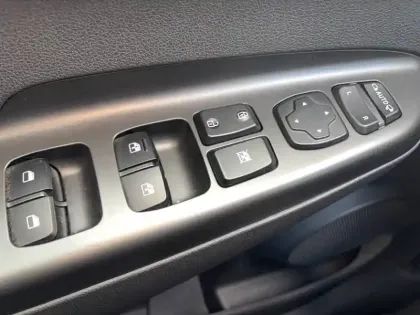 Photo 10 Hyundai Kona  Electrique 39 kWh - 136 ch