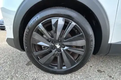 Photo 13 Peugeot 3008  Hybrid4 300 e-EAT8