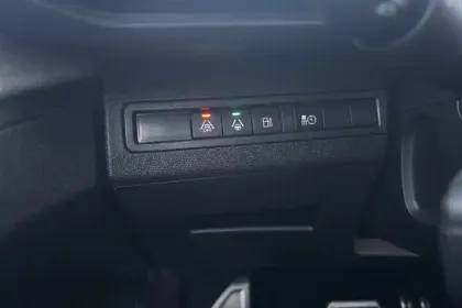 Photo 26 Peugeot 3008  Hybrid4 300 e-EAT8