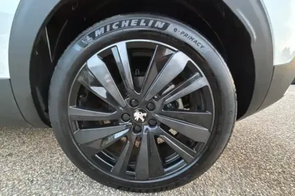 Photo 12 Peugeot 3008  Hybrid4 300 e-EAT8