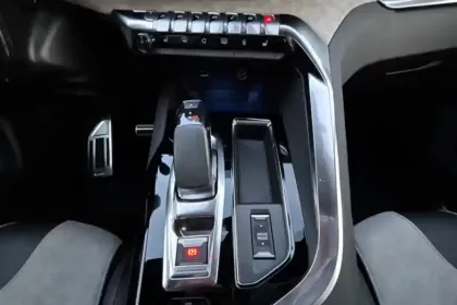 Photo 22 Peugeot 3008  Hybrid4 300 e-EAT8