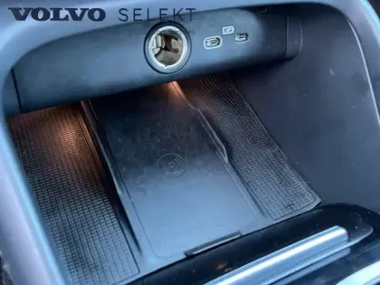 Photo 24 Volvo Xc40  B3 163 ch DCT7