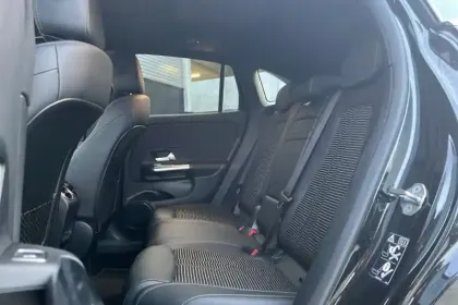 Photo 10 Mercedes GLA  200 d 8G-DCT