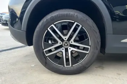 Photo 13 Mercedes GLA  200 d 8G-DCT