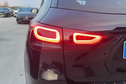 Photo 29 Mercedes GLA  200 d 8G-DCT