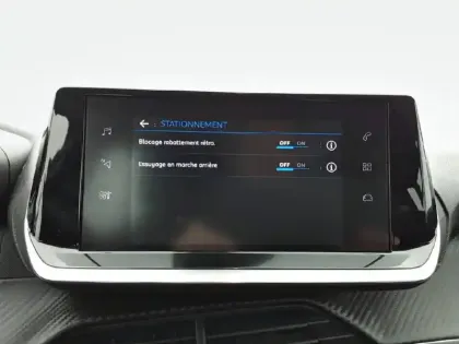 Photo 25 Peugeot 208  PureTech 75 S&S BVM5