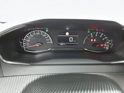 Photo 9 Peugeot 208  PureTech 75 S&S BVM5