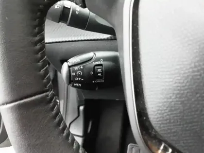 Photo 19 Peugeot 208  PureTech 75 S&S BVM5