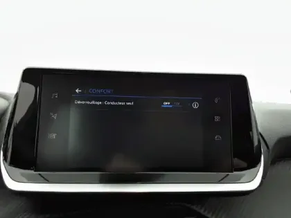 Photo 27 Peugeot 208  PureTech 75 S&S BVM5