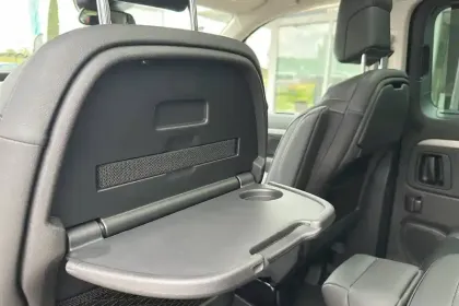 Photo 27 Peugeot Traveller  M 2.2 Diesel 180ch S&S EAT8