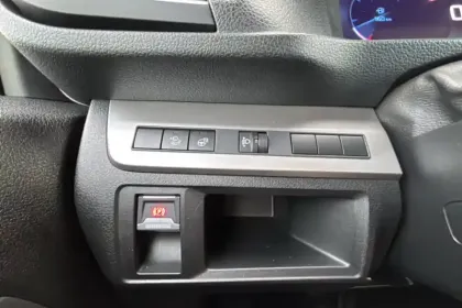 Photo 24 Peugeot Traveller  M 2.2 Diesel 180ch S&S EAT8