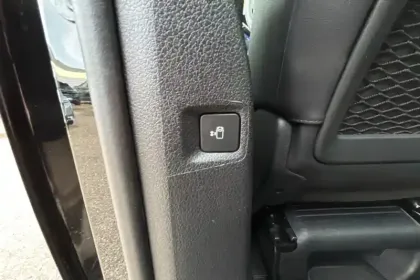 Photo 21 Peugeot Traveller  M 2.2 Diesel 180ch S&S EAT8