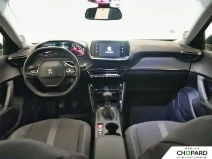 Photo 11 Peugeot 2008  PureTech 130 S&S BVM6