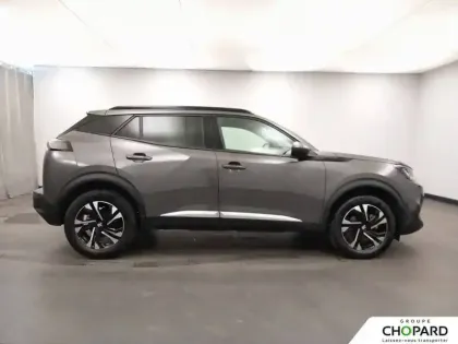 Photo 33 Peugeot 2008  PureTech 130 S&S BVM6