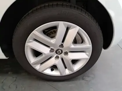 Photo 58 Renault Clio Gén. V (BJA) Ph1 Business Réversible 5