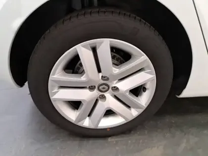 Photo 13 Renault Clio  Blue dCi 85