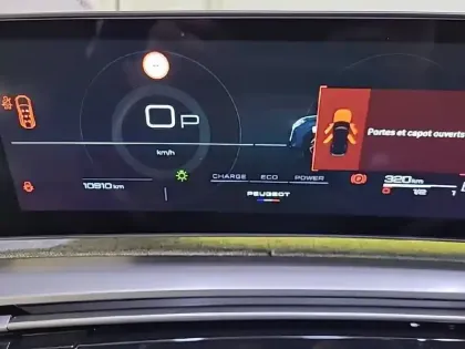Photo 9 Peugeot 5008  Hybrid 136 e-DCS6