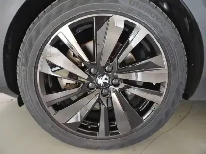 Photo 47 Peugeot 3008  Hybrid4 300 e-EAT8