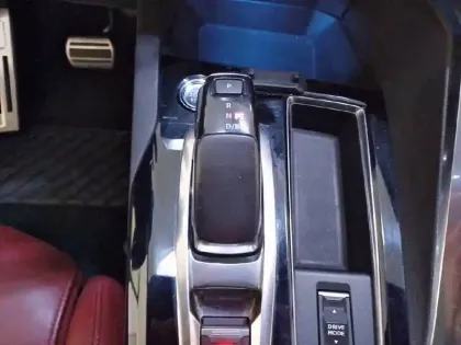 Photo 13 Peugeot 3008  Hybrid4 300 e-EAT8