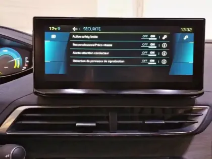 Photo 30 Peugeot 3008  Hybrid4 300 e-EAT8