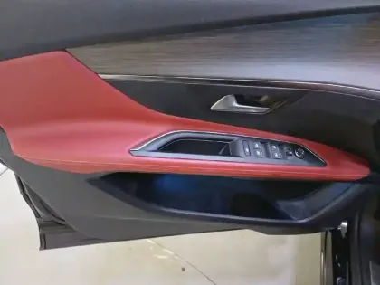 Photo 57 Peugeot 3008  Hybrid4 300 e-EAT8