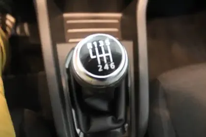 Photo 37 Renault Clio  Blue dCi 100 - 21N