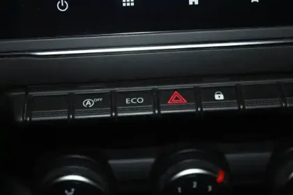 Photo 24 Renault Clio  Blue dCi 100 - 21N