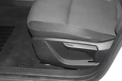 Photo 54 Renault Clio  Blue dCi 100 - 21N