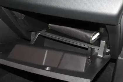 Photo 53 Renault Clio  Blue dCi 100 - 21N