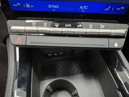 Photo 22 Renault Austral  full hybrid E-Tech 200 ch