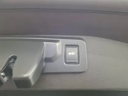 Photo 29 Renault Austral  full hybrid E-Tech 200 ch