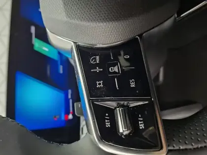 Photo 101 Renault Austral  full hybrid E-Tech 200 ch