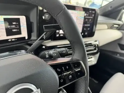 Photo 5 Nissan Micra Electrique 52kWh 150ch