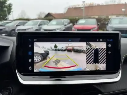 Photo 18 Peugeot 2008  Hybrid 145 e-DCS6