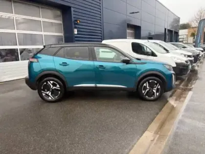 Photo 3 Peugeot 2008  Hybrid 145 e-DCS6