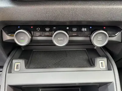 Photo 18 Citroën C4  Hybride 110 e-DCS6