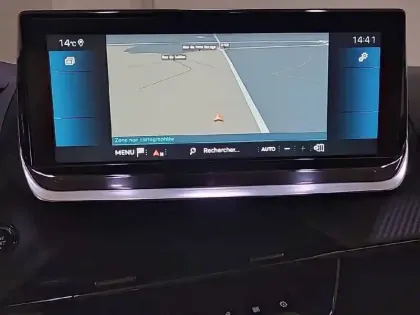 Photo 19 Peugeot 208  PureTech 100 S&S BVM6