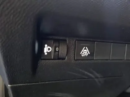 Photo 30 Peugeot 208  PureTech 100 S&S BVM6