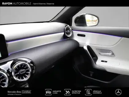 Photo 19 Mercedes Classe A  250 e 8G-DCT