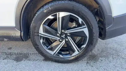 Photo 32 Mitsubishi Eclipse Cross  2.4 MIVEC PHEV Twin Motor 4WD