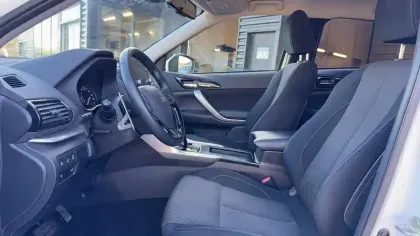 Photo 8 Mitsubishi Eclipse Cross  2.4 MIVEC PHEV Twin Motor 4WD