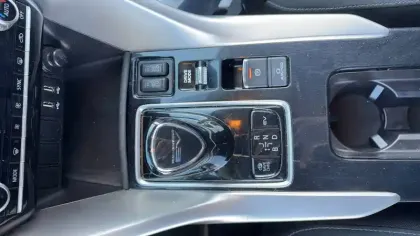 Photo 16 Mitsubishi Eclipse Cross  2.4 MIVEC PHEV Twin Motor 4WD