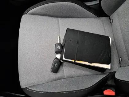 Photo 38 Renault Clio  TCe 90