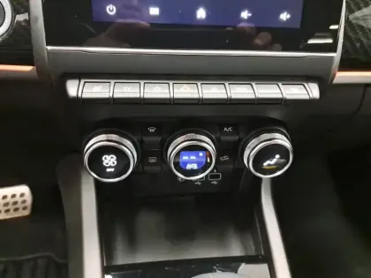 Photo 36 Renault Arkana  E-Tech hybride 145 - 22