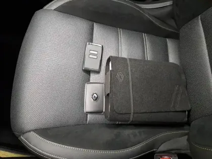 Photo 40 Renault Arkana  E-Tech hybride 145 - 22