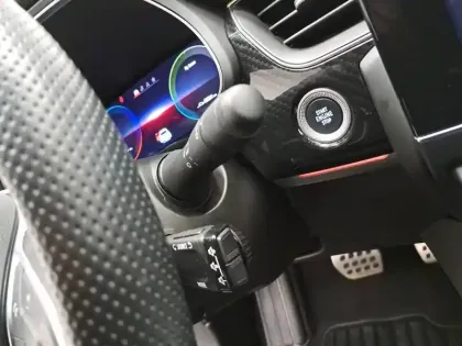 Photo 30 Renault Arkana  E-Tech hybride 145 - 22