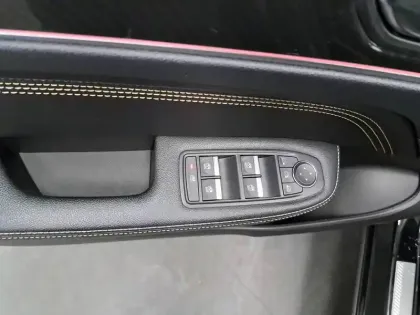 Photo 28 Renault Arkana  E-Tech hybride 145 - 22